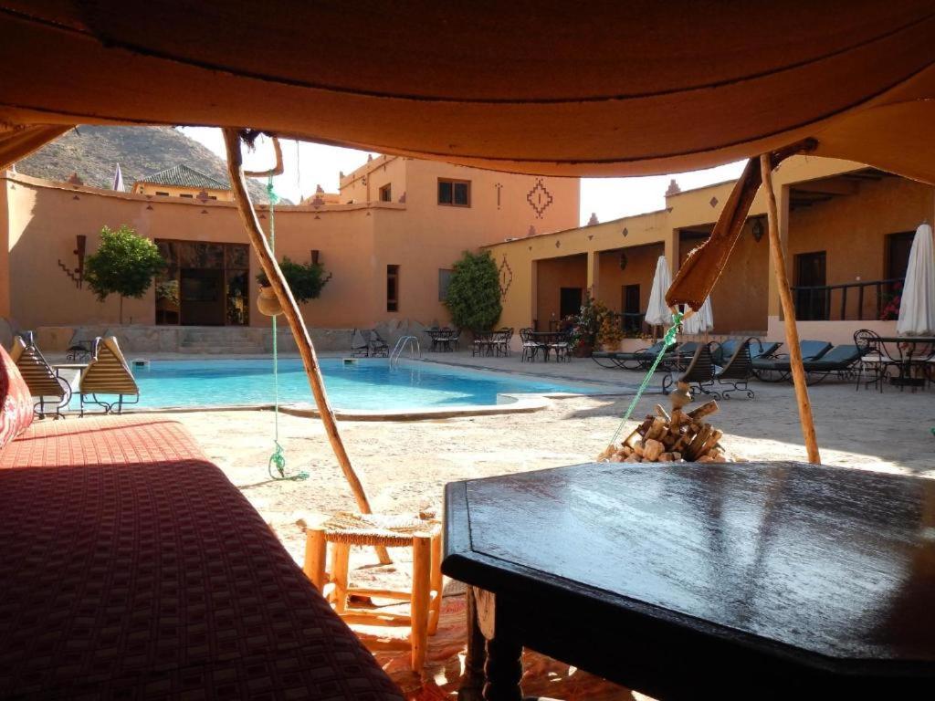 Click Excursions Tafraoute Hotell Taddart Exteriör bild
