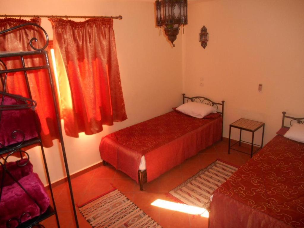 Click Excursions Tafraoute Hotell Taddart Exteriör bild