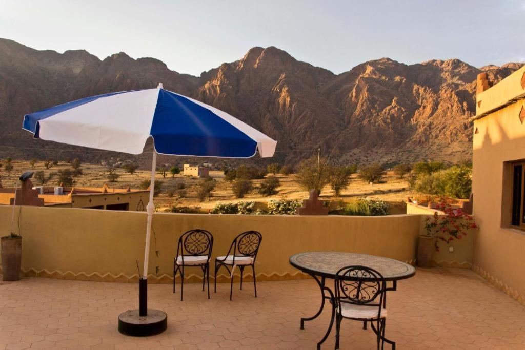 Click Excursions Tafraoute Hotell Taddart Exteriör bild