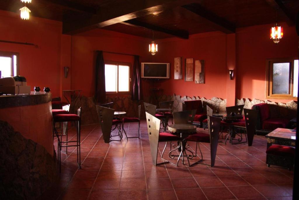 Click Excursions Tafraoute Hotell Taddart Exteriör bild