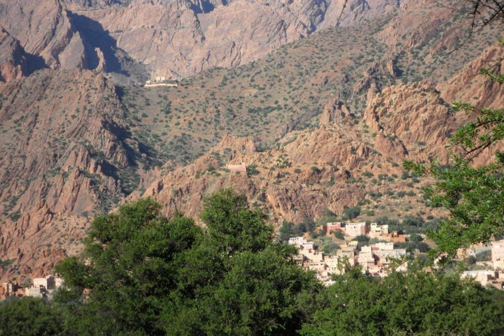 Click Excursions Tafraoute Hotell Taddart Exteriör bild