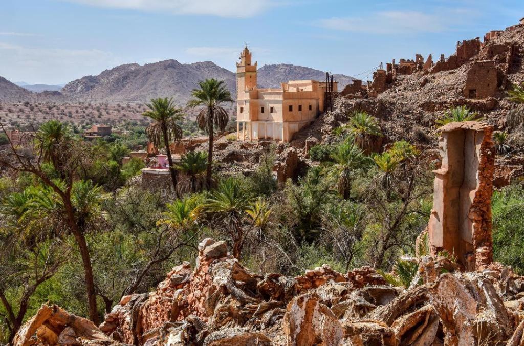 Click Excursions Tafraoute Hotell Taddart Exteriör bild